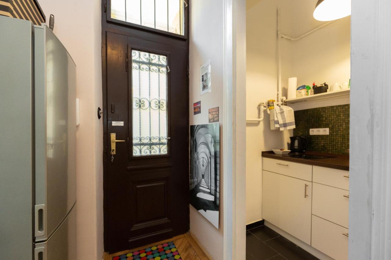 Bien Apartment Budapest Bagian luar foto