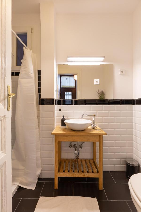 Bien Apartment Budapest Bagian luar foto