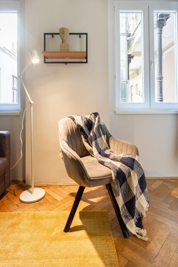 Bien Apartment Budapest Bagian luar foto